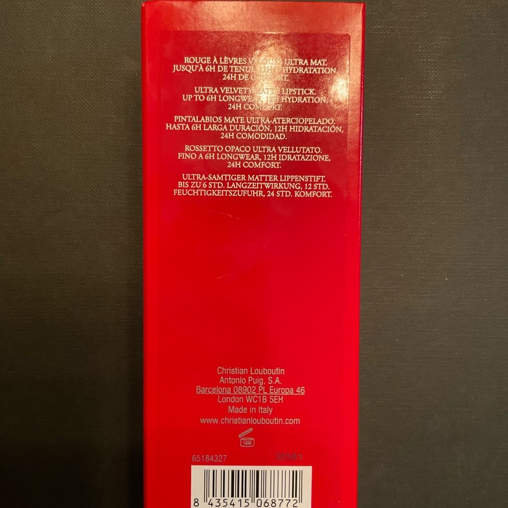 Christian Louboutin Rouge Velvet Matte Lipstick - Picture 3 of 6